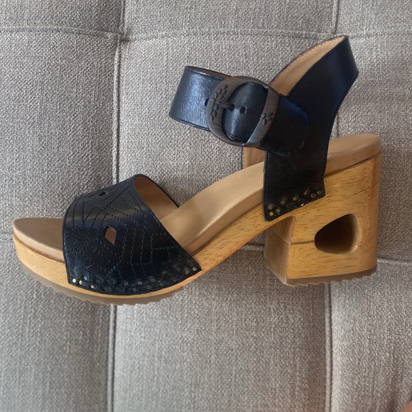 New In Box Dansko Odele Black Tumbled Calf - Picture 2 of 7